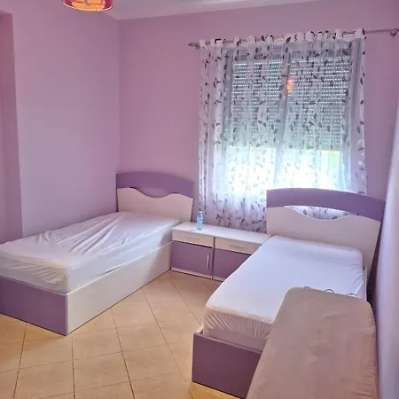 Delijorgji 2-bedroom Near Center