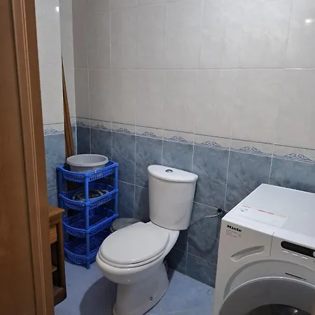 Delijorgji 2-bedroom Near Center Apartamento *